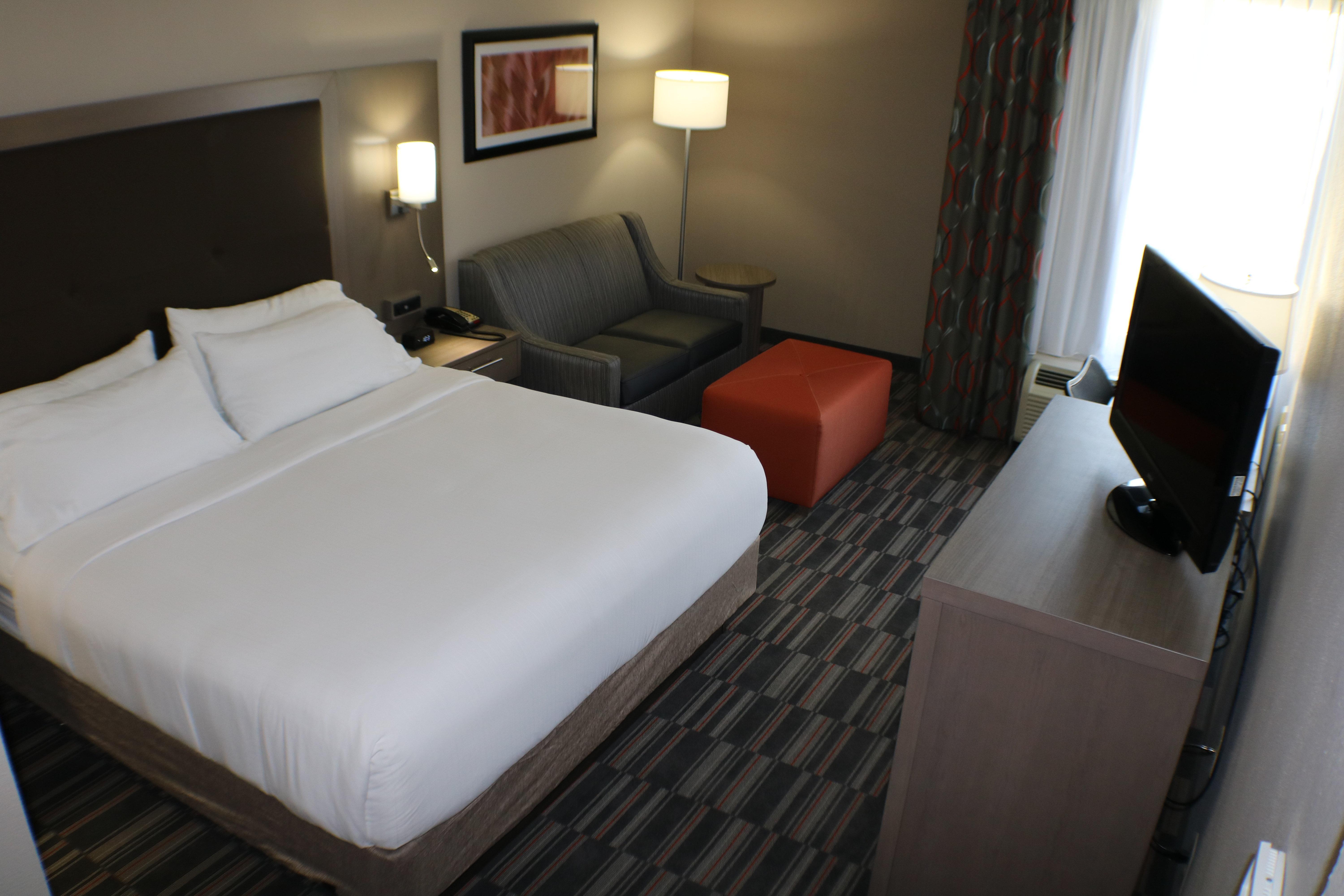 Holiday Inn Express Woodstock-Shenandoah Valley By Ihg Exterior photo